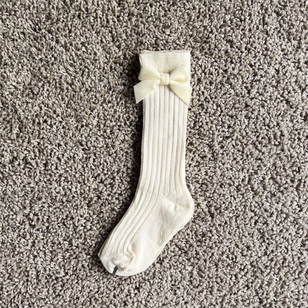 蝴蝶結半筒襪-米色絲絨